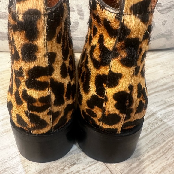 NWOT FRANCO SARTO Womens Leather Leopard Bootie. Size 8 - Picture 5 of 13